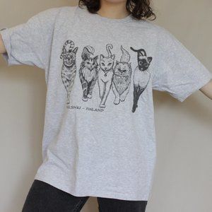overize cat T-shirt